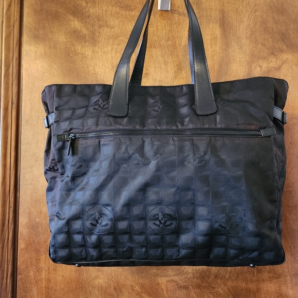 CHANEL Handbags - CHANEL Black Quilted Logo Tre Grand Modele Tote Travel Bag